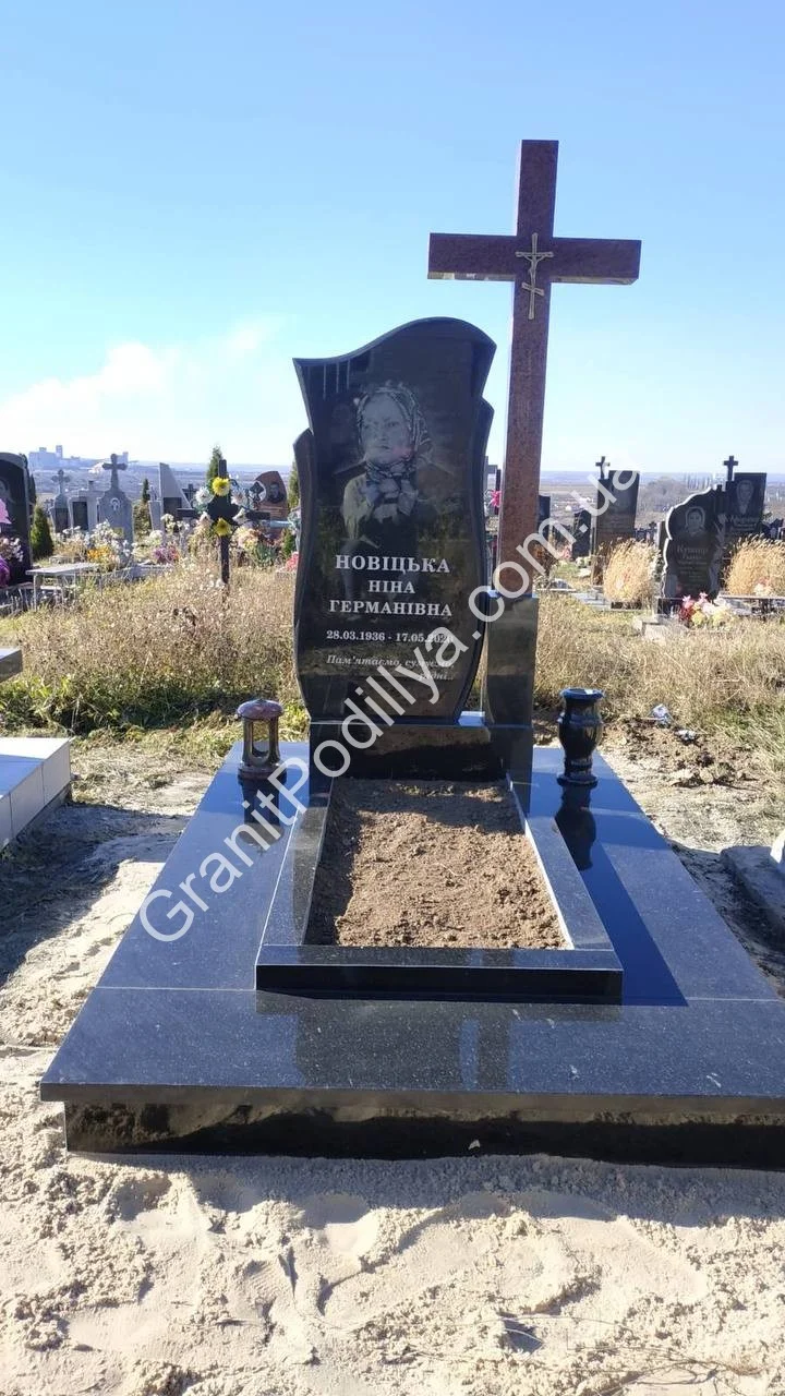 Одинарний пам'ятник з граніту - Кам'янець-Подільський | GranitPodillya